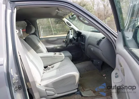 2000 Toyota Tundra Sr5 V8 z USA, uszkodzony, nr VIN 5TBRT3410YS118053